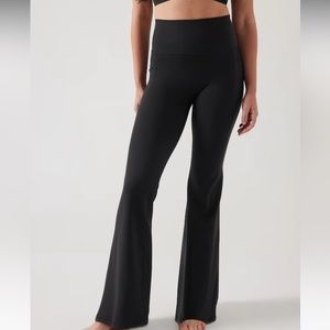 Athleta SALUTATION STASH FLARE PANT